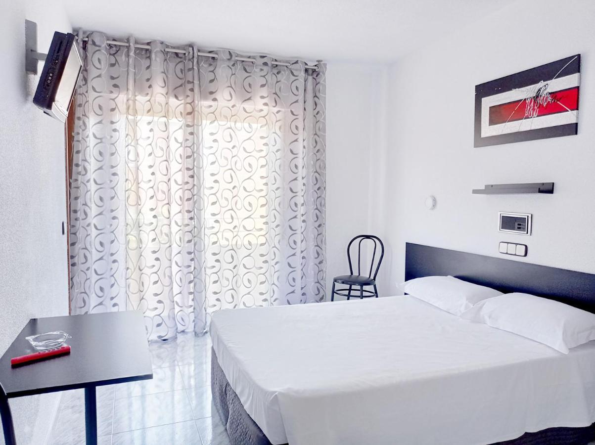Hostal Lady Ana Maria Collado Villalba Eksteriør bilde