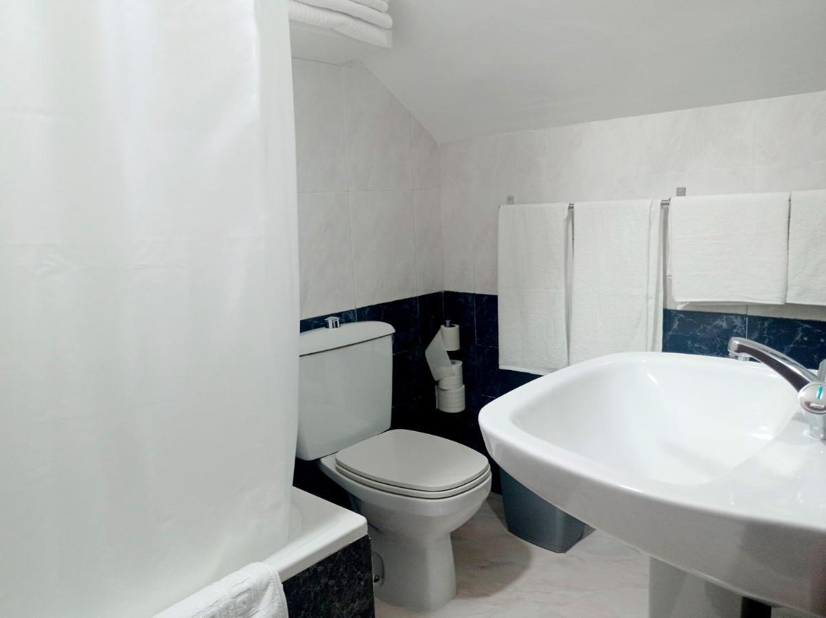 Hostal Lady Ana Maria Collado Villalba Rom bilde